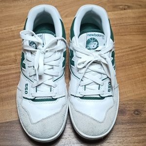 Authentic New Balance 550 green size 6.5=8W